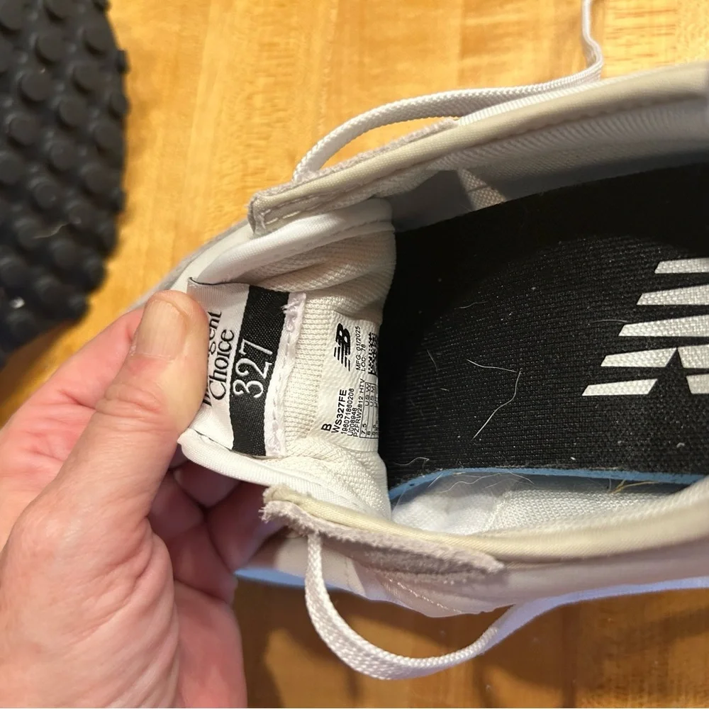 NEW BALANCE 327 Women's Sneakers Shoes White with Black 7.5 - Picture 11 of 14